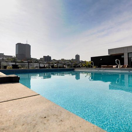 Le Rustique, Chic En Ville, Bbq/ Piscine Québec Buitenkant foto