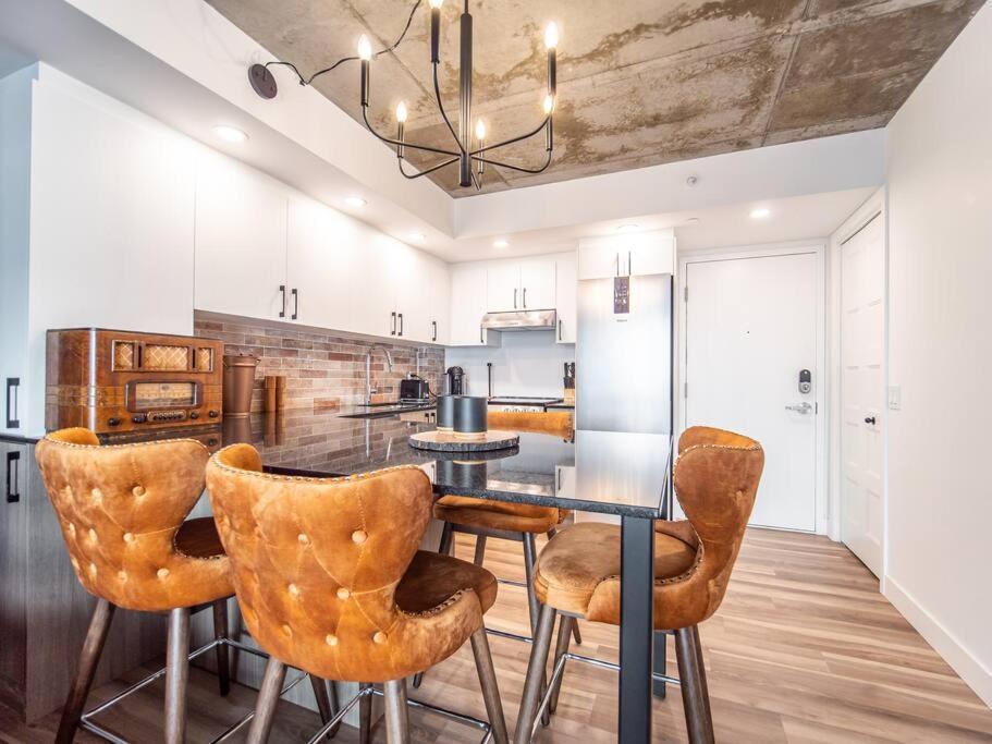 Le Rustique, Chic En Ville, Bbq/ Piscine Québec Buitenkant foto